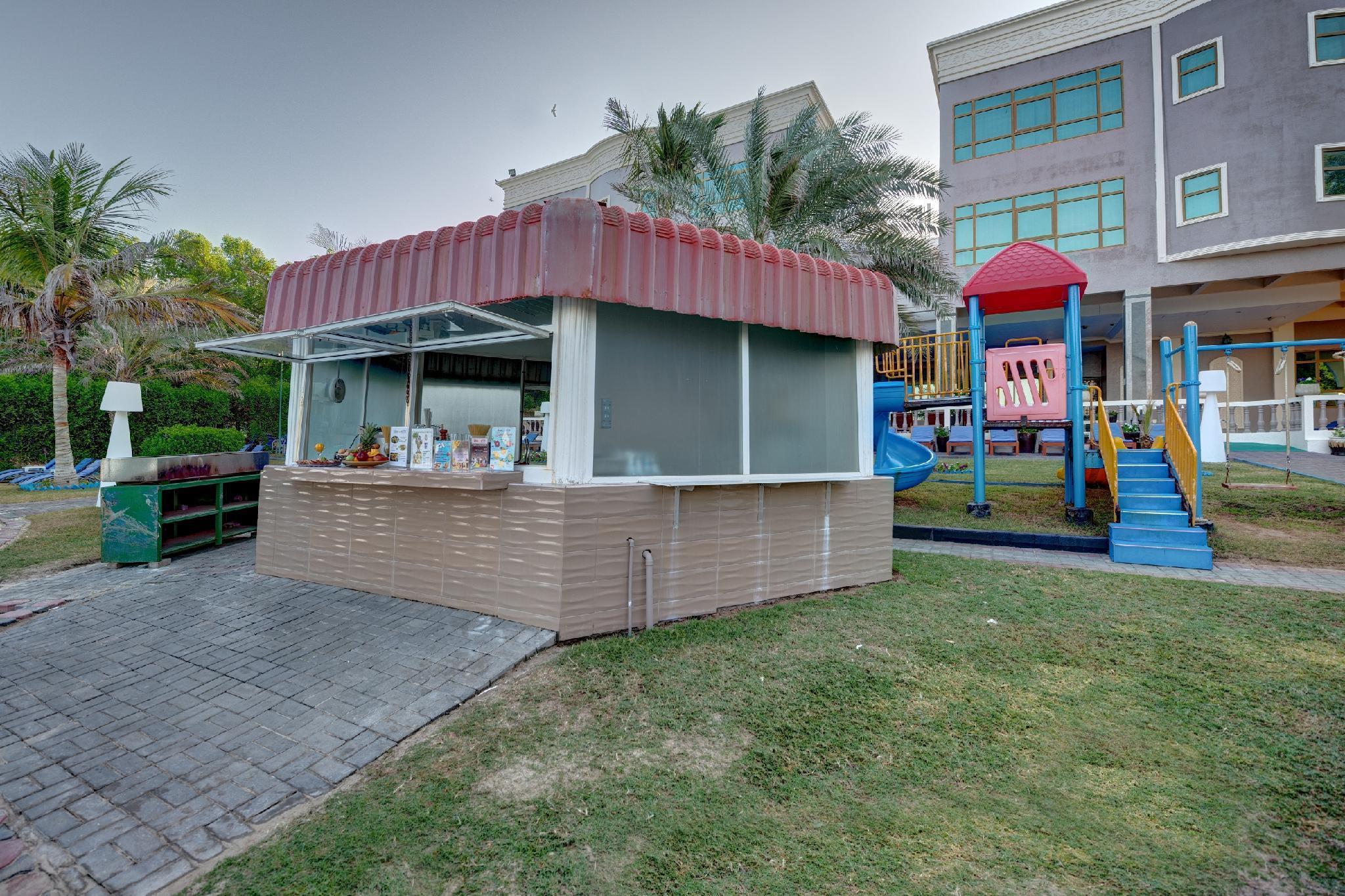 Sahara Beach Resort & Spa Sharjah Exterior foto The school's cafeteria