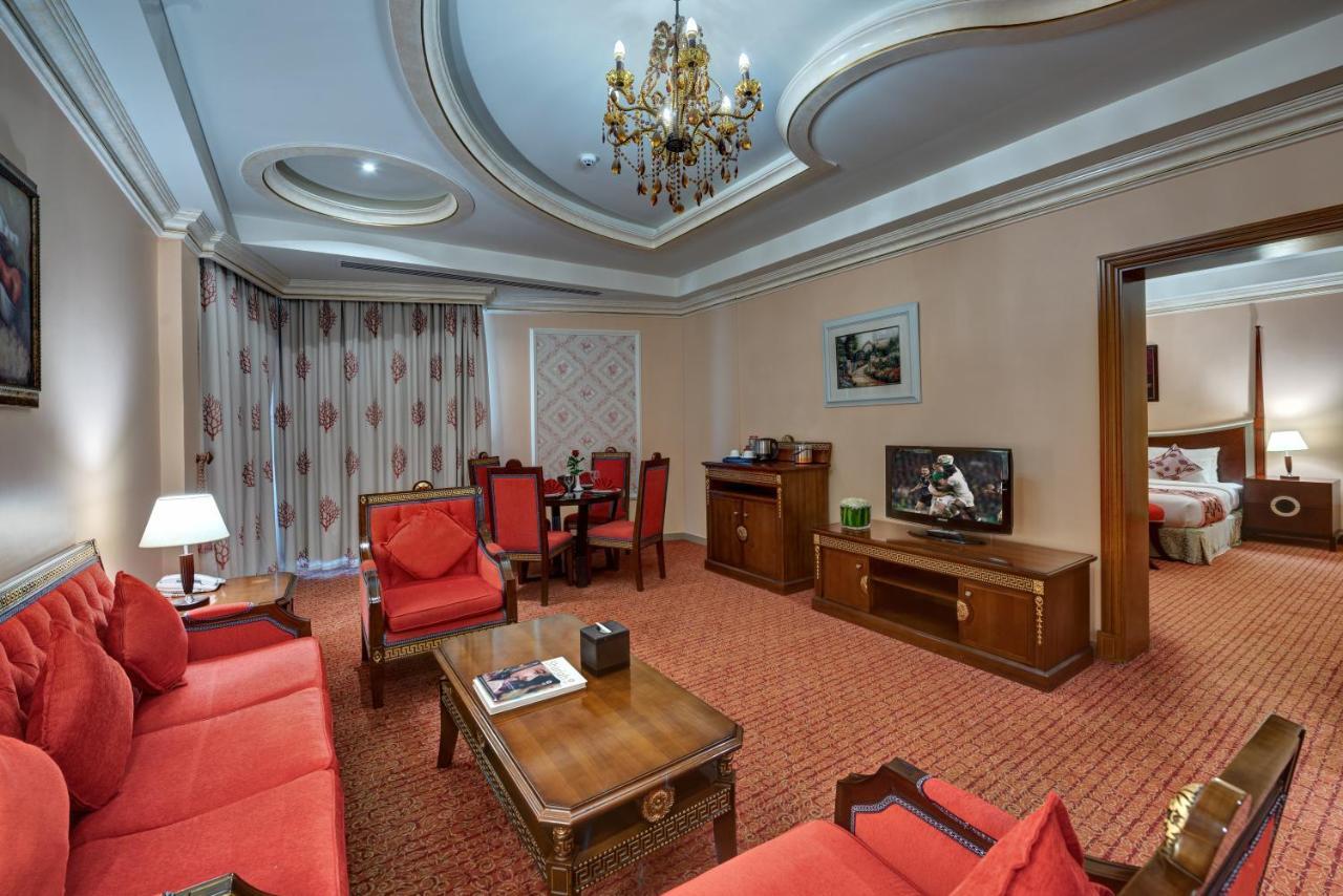 Sahara Beach Resort & Spa Sharjah Exterior foto Suite
