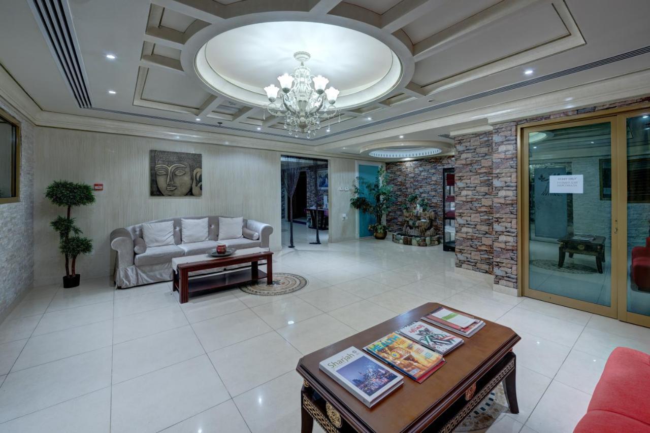 Sahara Beach Resort & Spa Sharjah Exterior foto Lobby